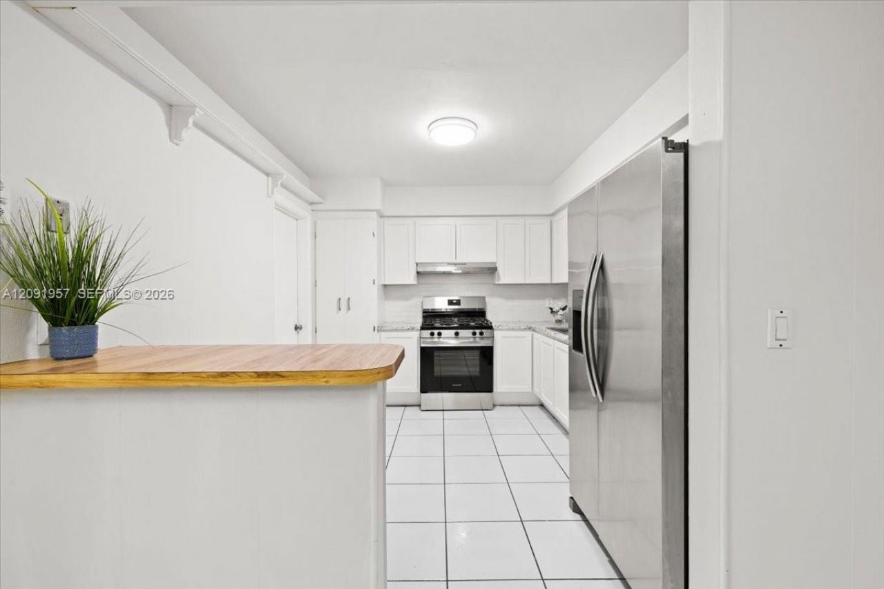 401 SW 72nd Ave, Pembroke Pines, FL 33023 Photo
