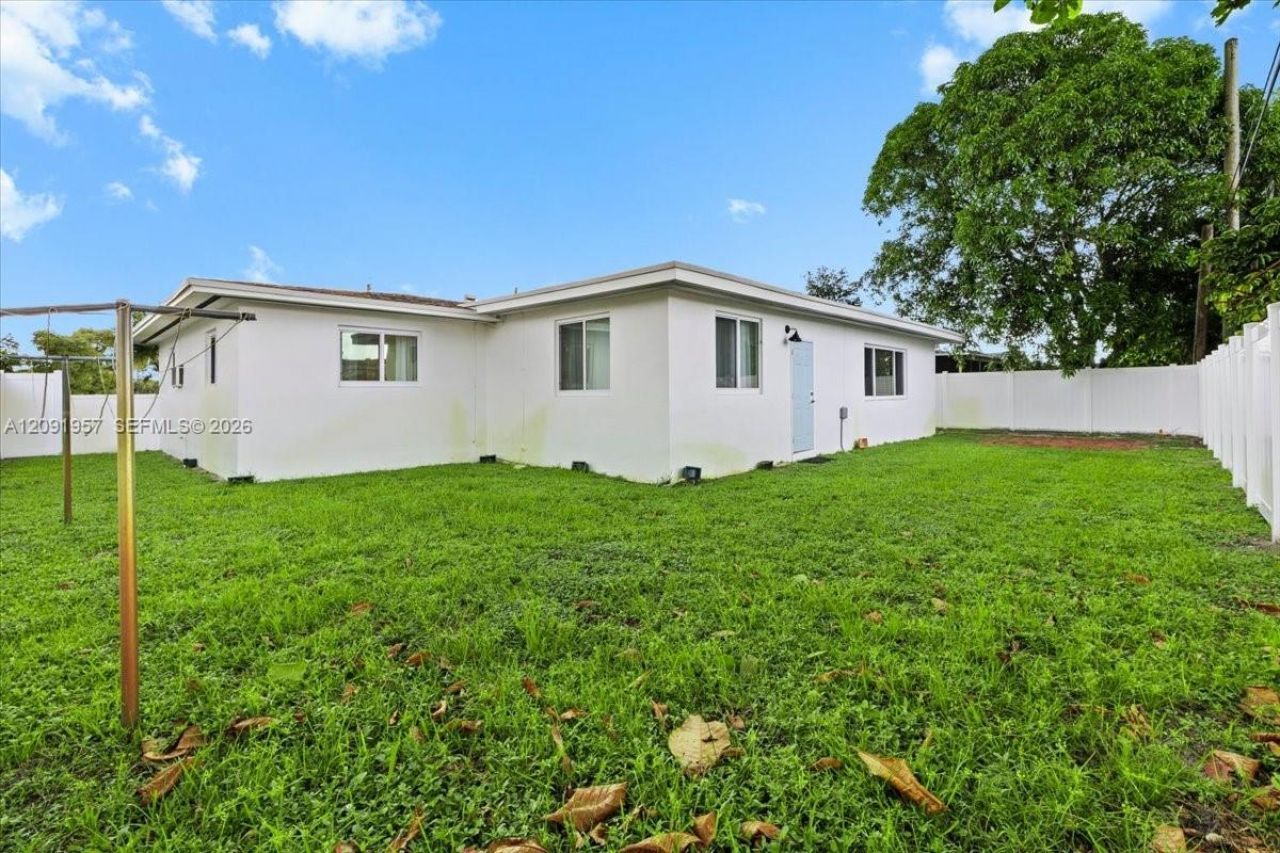 401 SW 72nd Ave, Pembroke Pines, FL 33023 Photo
