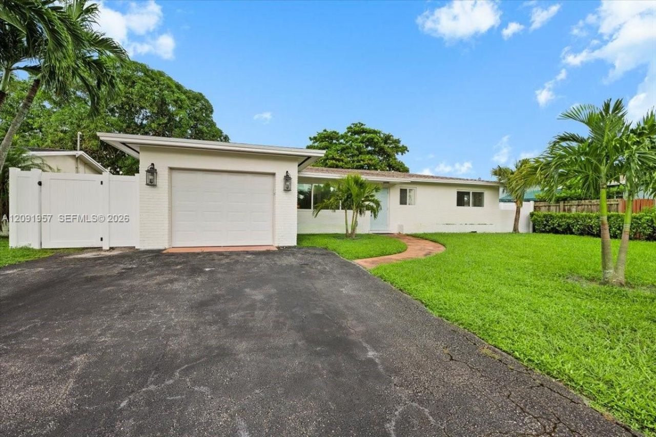 401 SW 72nd Ave, Pembroke Pines, FL 33023 Photo