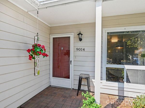 9014 Mcalpine Cove Court, Charlotte, NC 28270