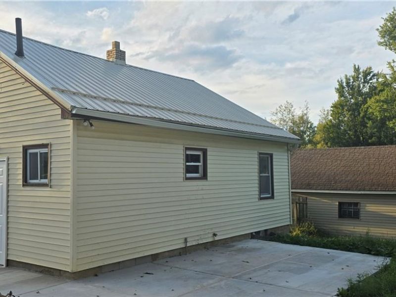 4100 Fairgrove Avenue SW, Massillon, OH 44646 Photo 2