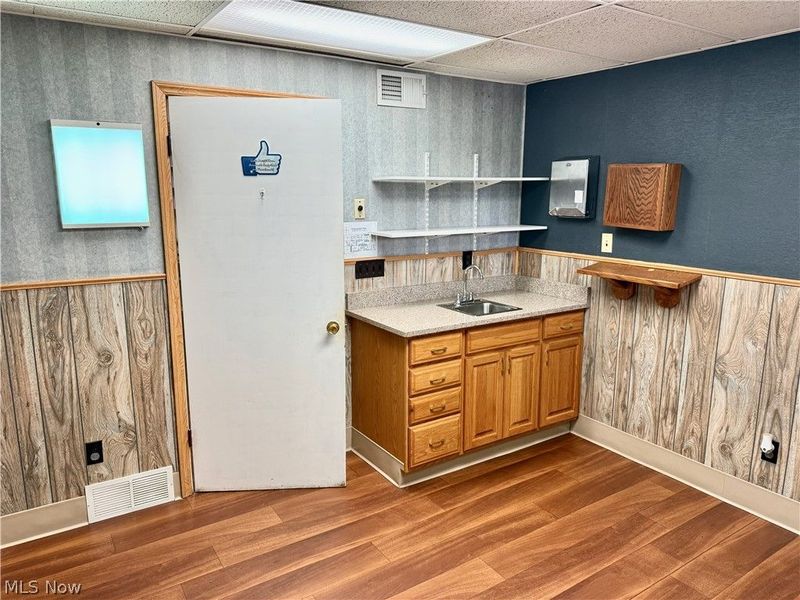 1107 Lincoln Way E, Massillon, OH 44646 Photo 14