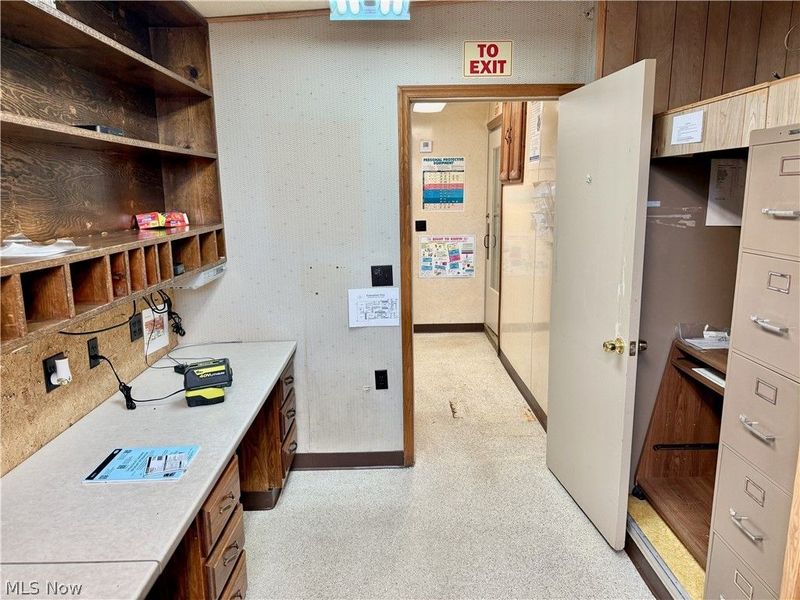 1107 Lincoln Way E, Massillon, OH 44646 Photo 46
