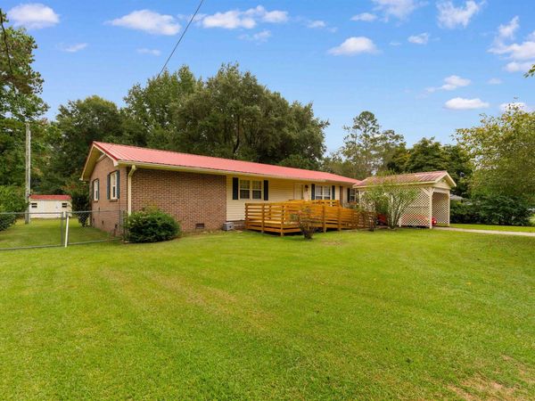 203 Elizabeth St. , Tabor City, NC 28463