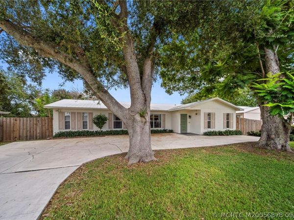 5906 Papaya Drive , Fort Pierce, FL 34982