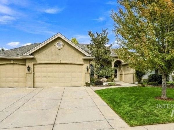 896 W Colchester Drive, Eagle, ID 83616