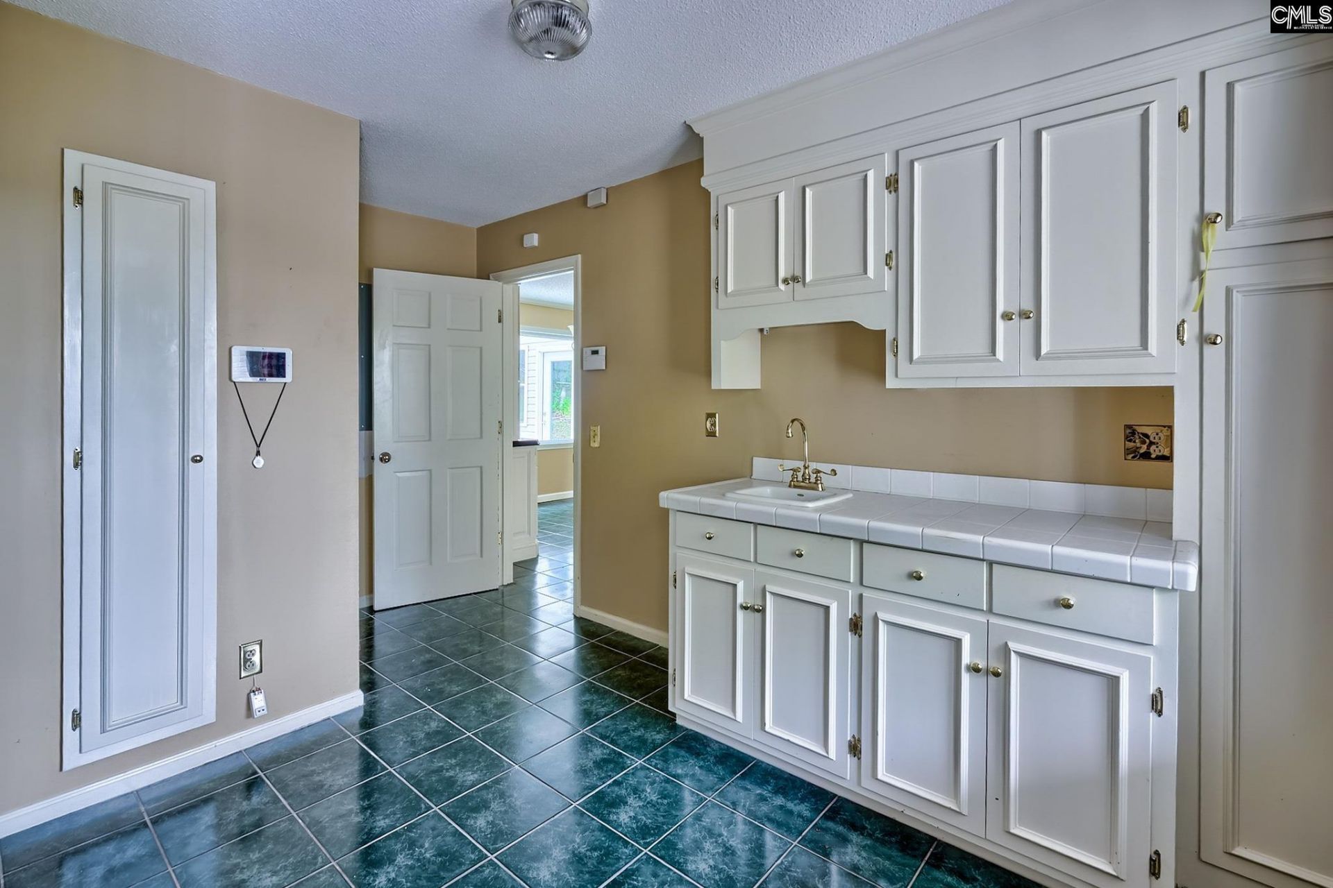 2421 Owl Circle Photo 25