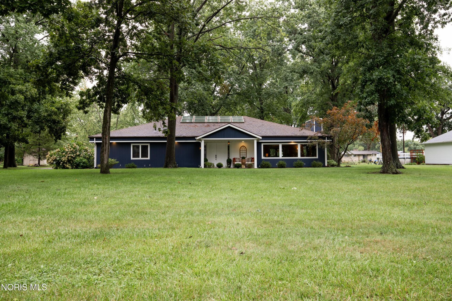 245 Riverdale Drive, Defiance, OH 43512 Main Photo