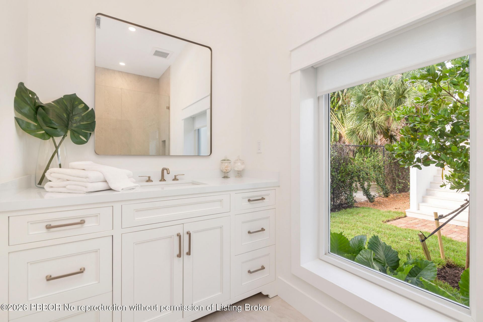110 Greenwood Drive, West Palm Beach, FL 33405 Photo