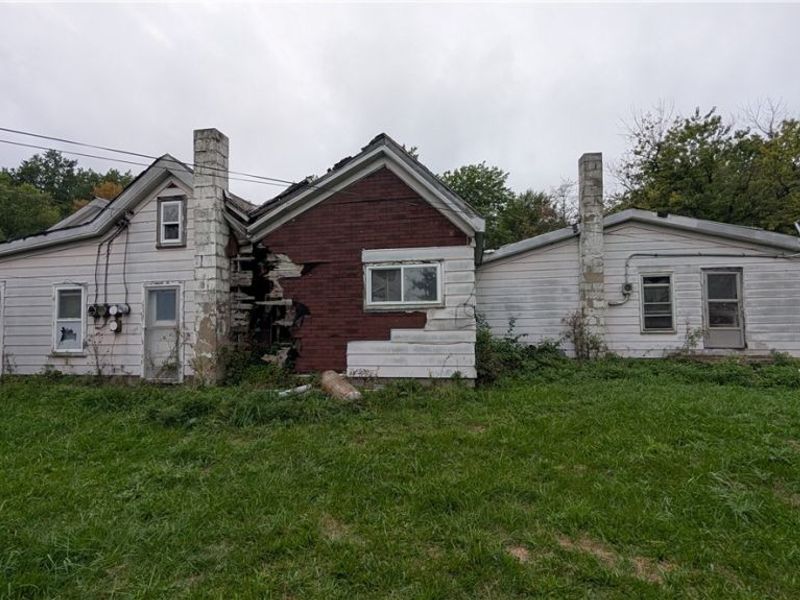 381 Avon Avenue, Vermilion, OH 44089 Photo 5