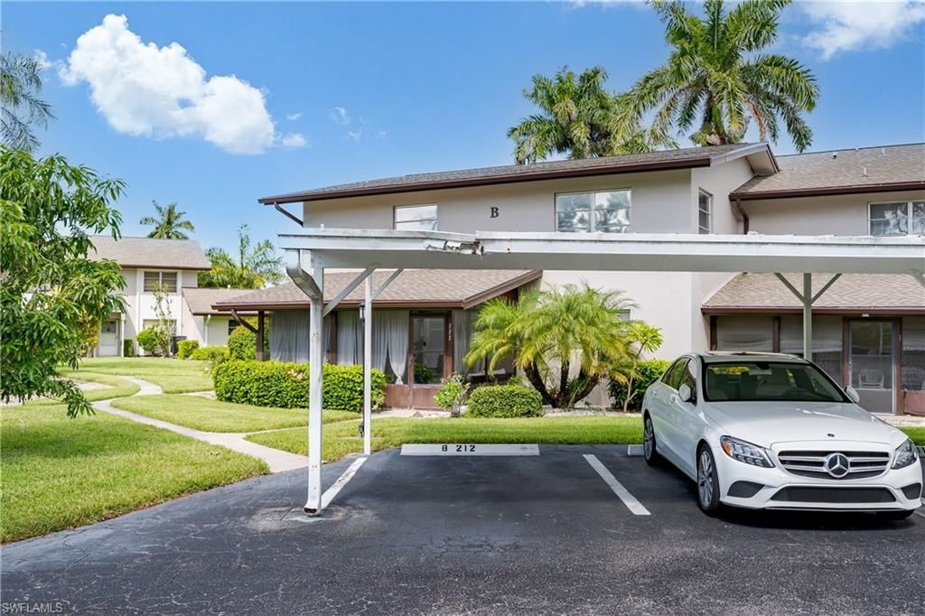 180 Cypress Way E, Unit B212, Naples, FL 34110 Photo