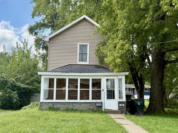 154 SHERMAN, Muscatine, IA 52761