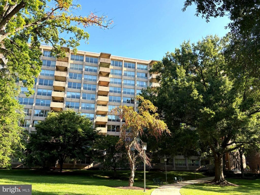 1001 CITY AVENUE , WYNNEWOOD, PA 19096