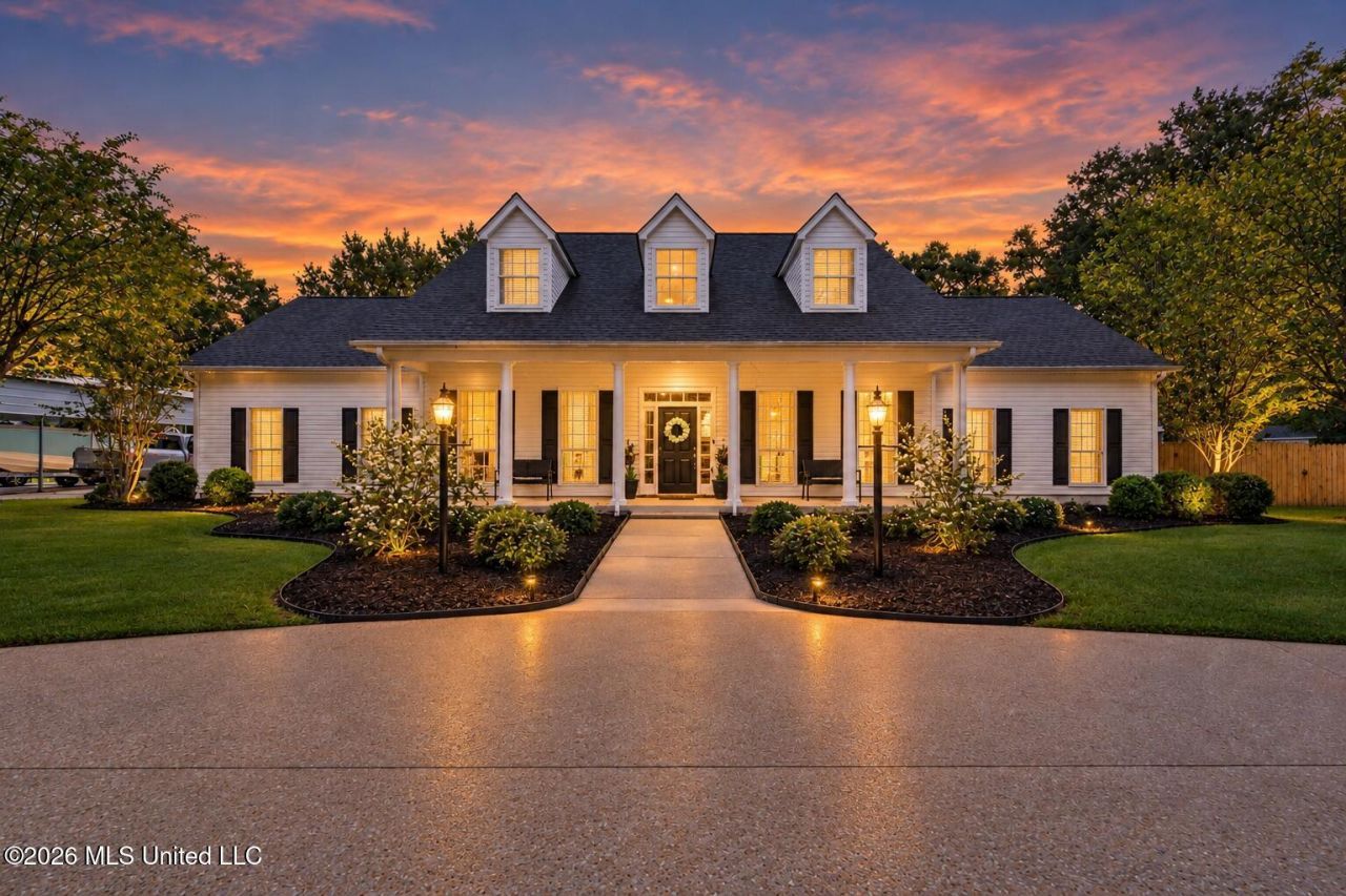12938 Coles Cove, Gulfport, MS 39503 Main Photo
