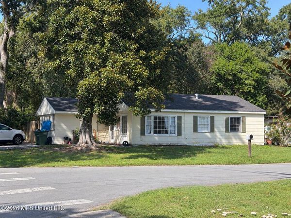 2103 King Avenue, Pascagoula, MS 39567