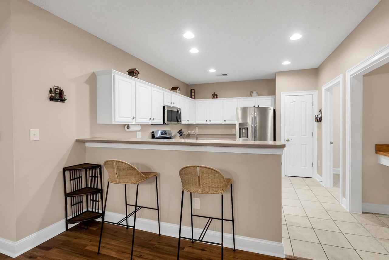 2450 Marsh Glen Dr.  Photo 10