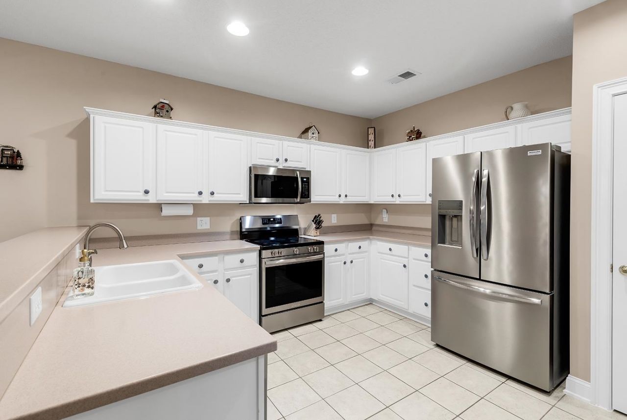 2450 Marsh Glen Dr.  Photo 13