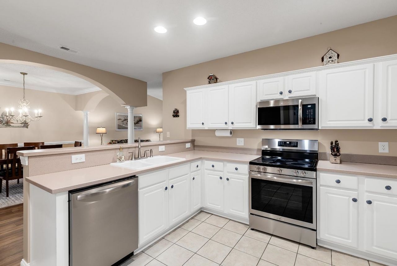 2450 Marsh Glen Dr.  Photo 14