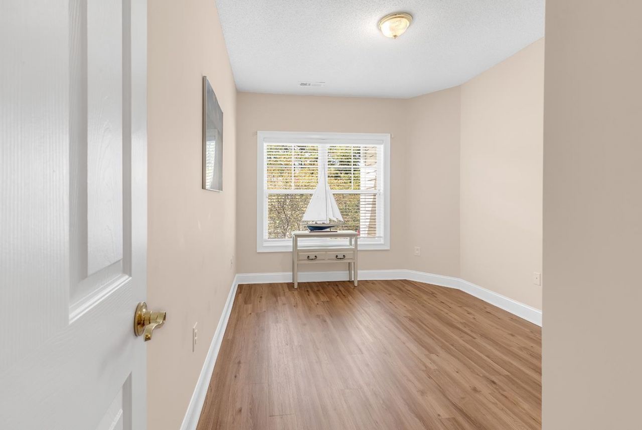 2450 Marsh Glen Dr.  Photo 35