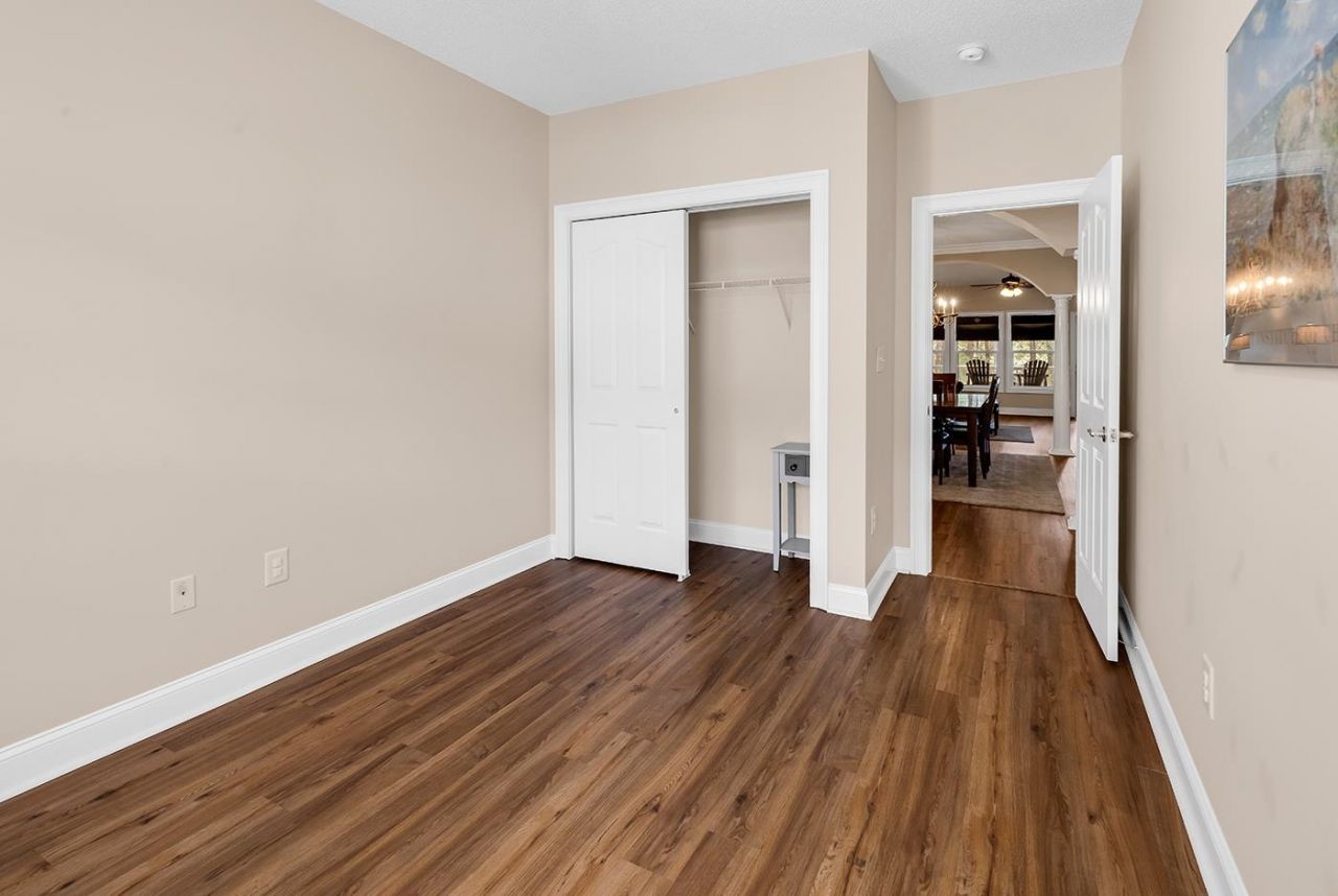 2450 Marsh Glen Dr.  Photo 37