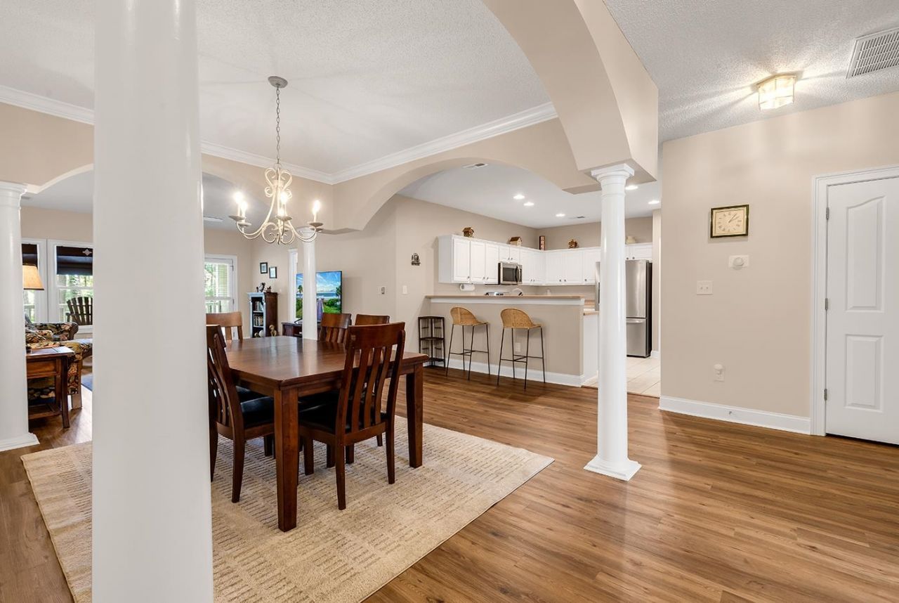 2450 Marsh Glen Dr.  Photo 5