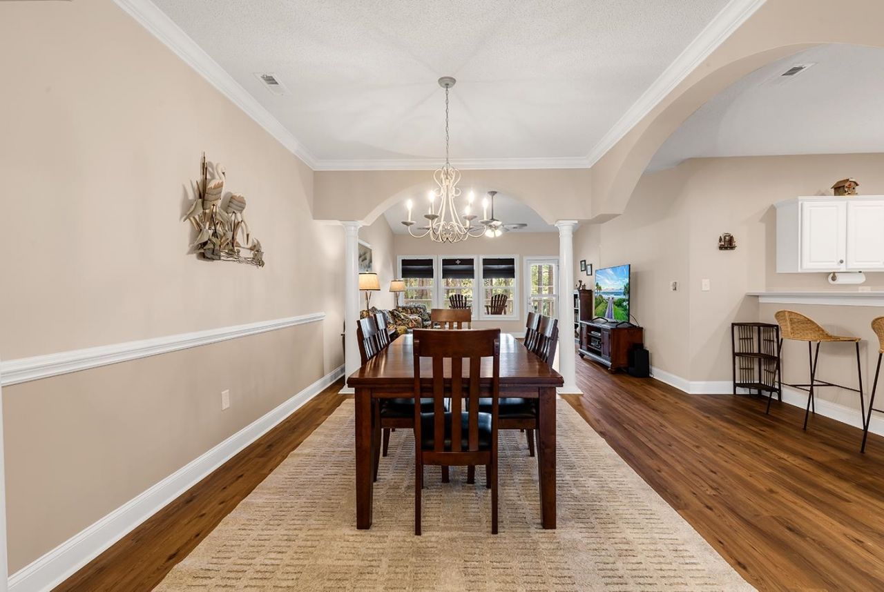2450 Marsh Glen Dr.  Photo 6