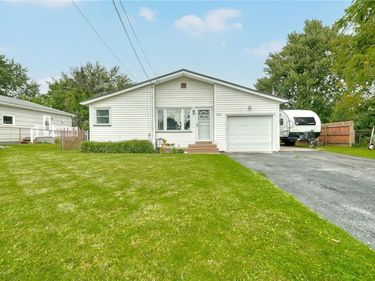 294 Youngs Avenue , Rochester, NY 14606