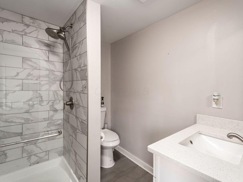 220 Parkwood Avenue, Columbus, OH 43203 Photo 40