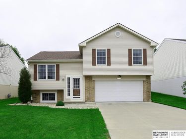 12917 Curtis Avenue, Omaha, NE 68164