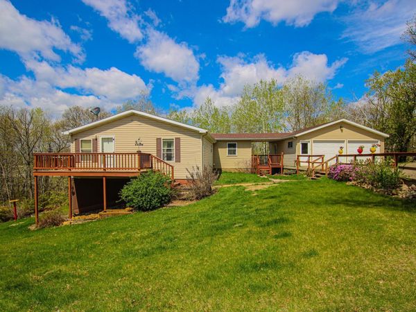 27935 426th Avenue , Battle Lake, MN 56515