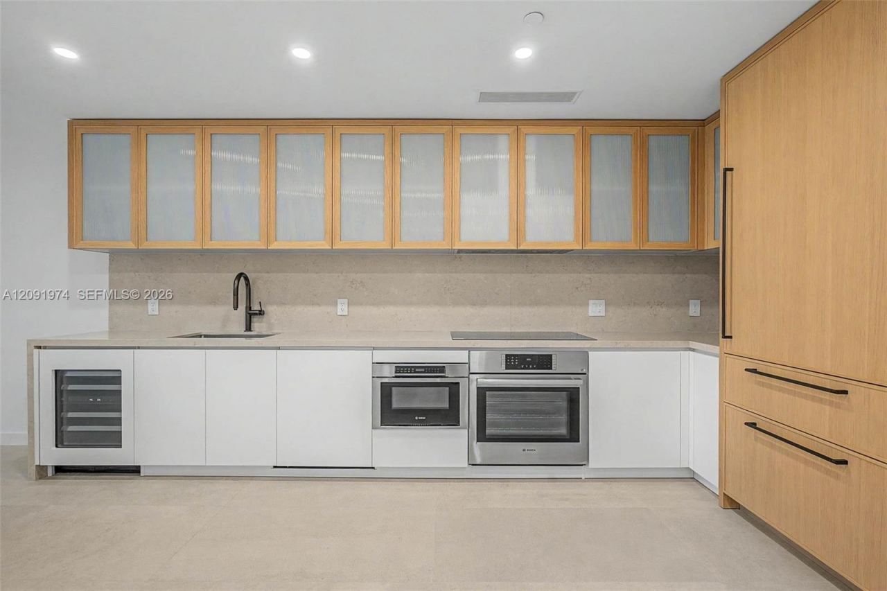 2200 Brickell Ave, Unit 406, Miami, FL 33129 Photo