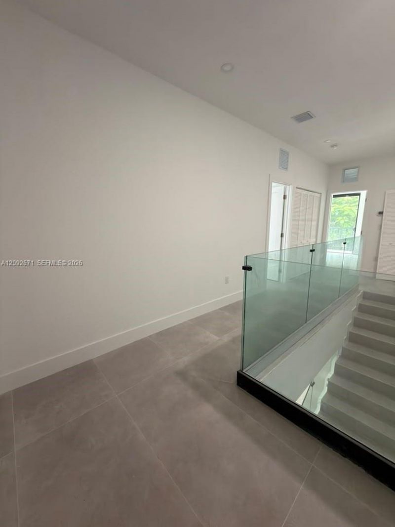 152 NW 33rd St, Miami, FL 33127 Photo