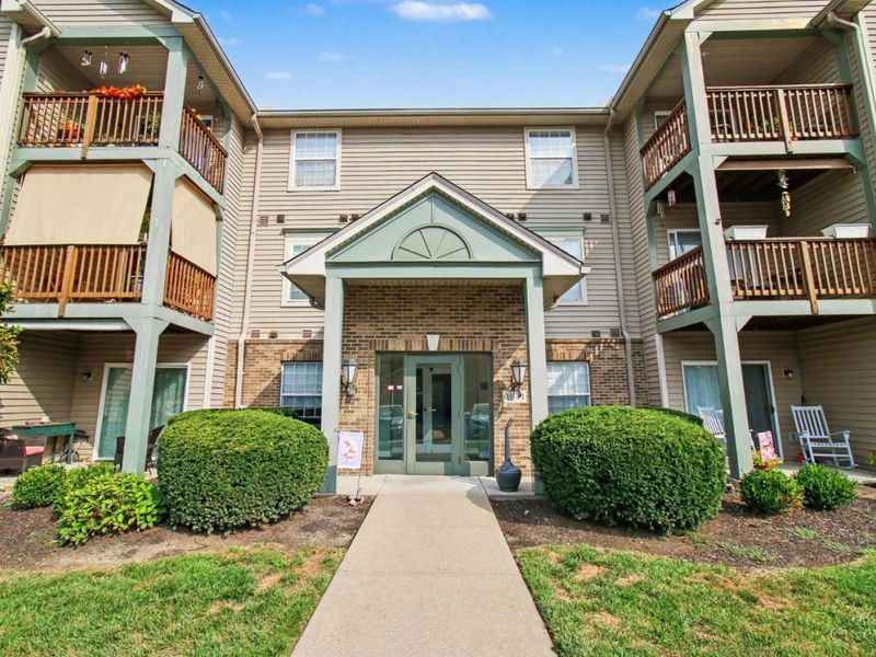 4941 N Arbor Woods Court, Unit 301, Green Township, OH 45248 Photo 2