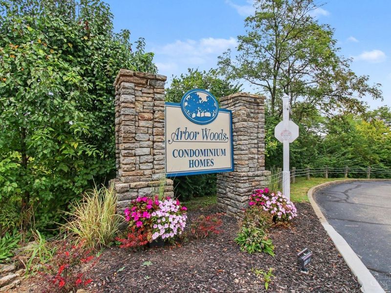 4941 N Arbor Woods Court, Unit 301, Green Township, OH 45248 Photo 32