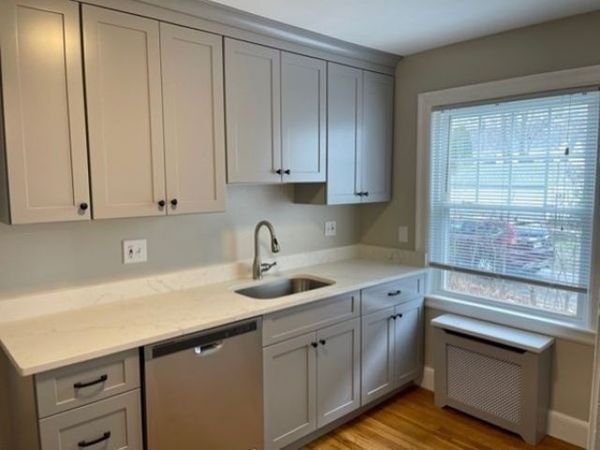 16 Farrell Street, Unit 1-Right, Quincy, MA 02169