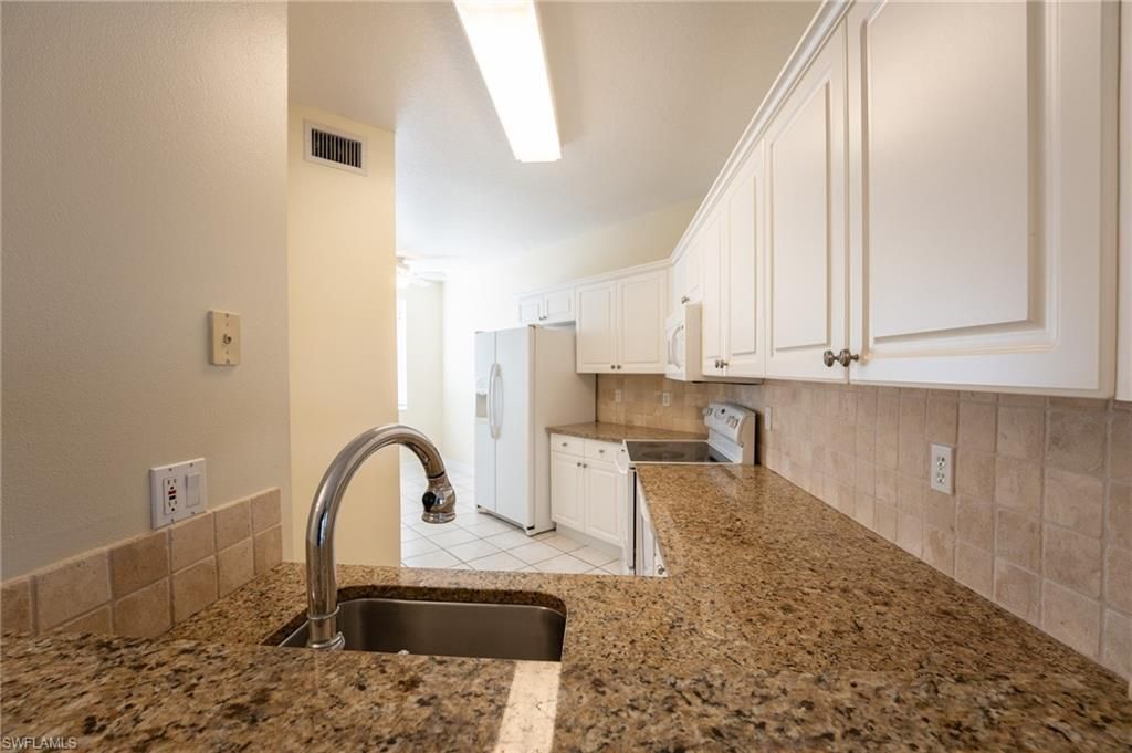 6368 Huntington Lakes Cir , Unit 102, Naples, FL 34119 Photo
