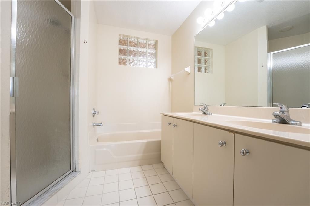 6368 Huntington Lakes Cir , Unit 102, Naples, FL 34119 Photo