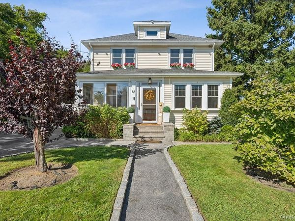 68 Lincoln Avenue, Sayville, NY 11782