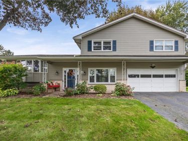 25 Kensington Court, Rochester, NY 14612