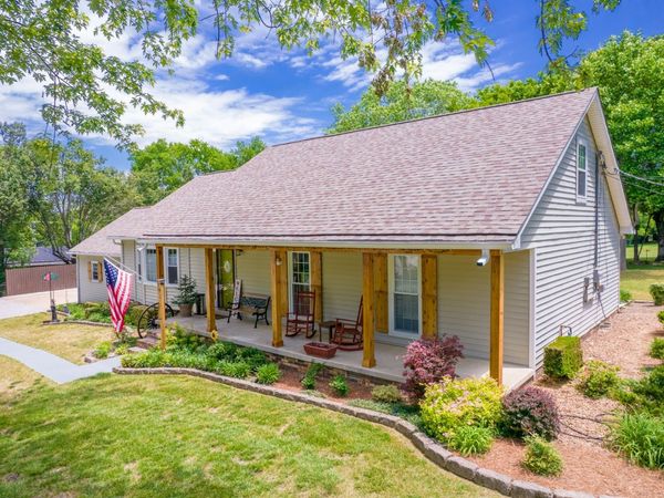 415 Centennial Ave , Lewisburg, TN 37091