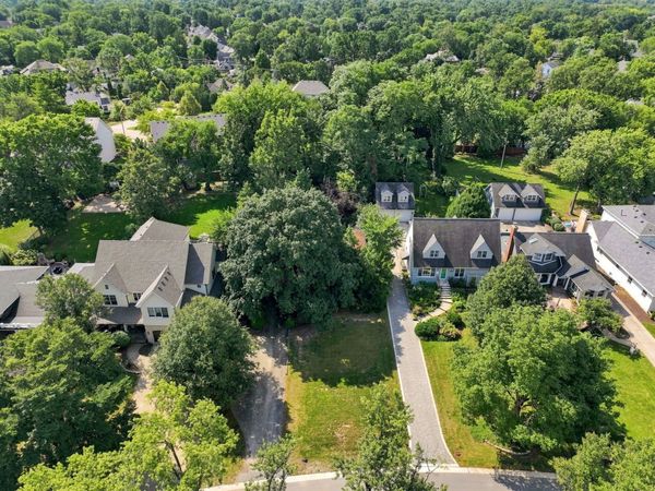 115 Ann Street , Clarendon Hills, IL 60514