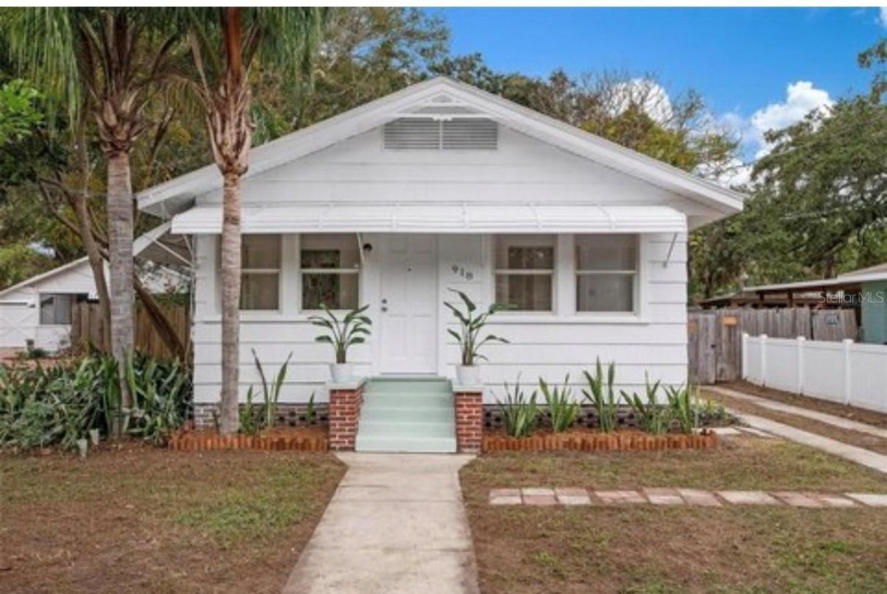 918 16th Street W, Bradenton, FL 34205 Main Photo