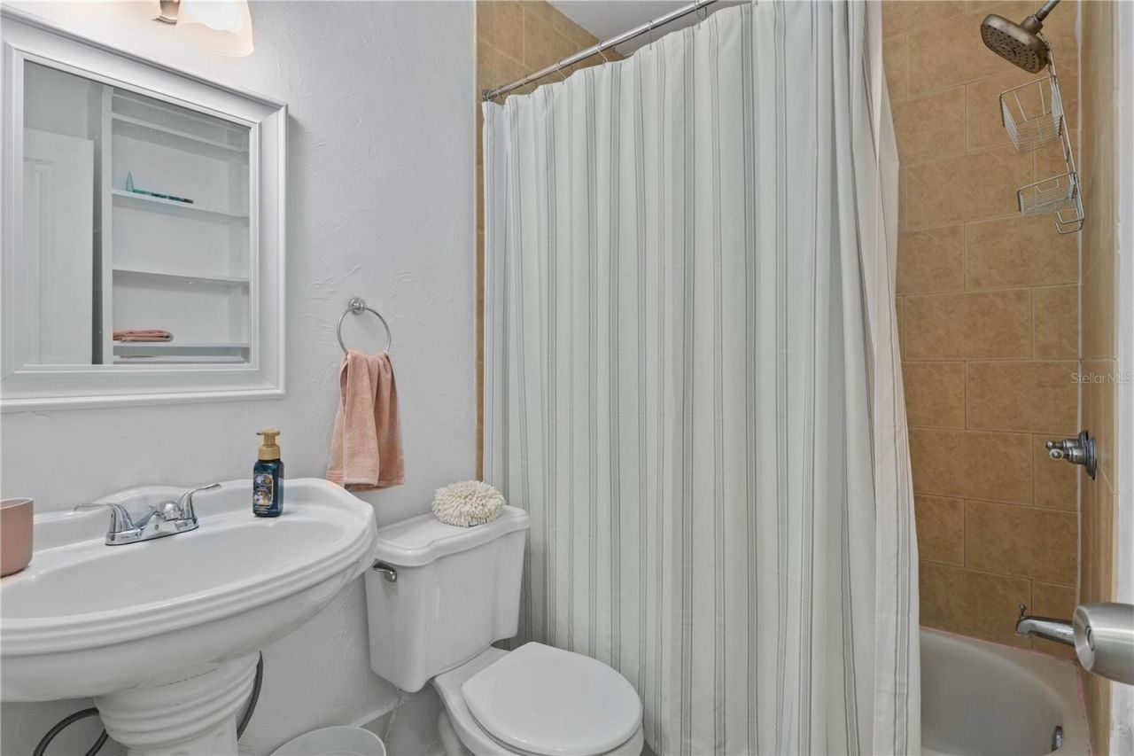 918 16th Street W, Bradenton, FL 34205 Photo