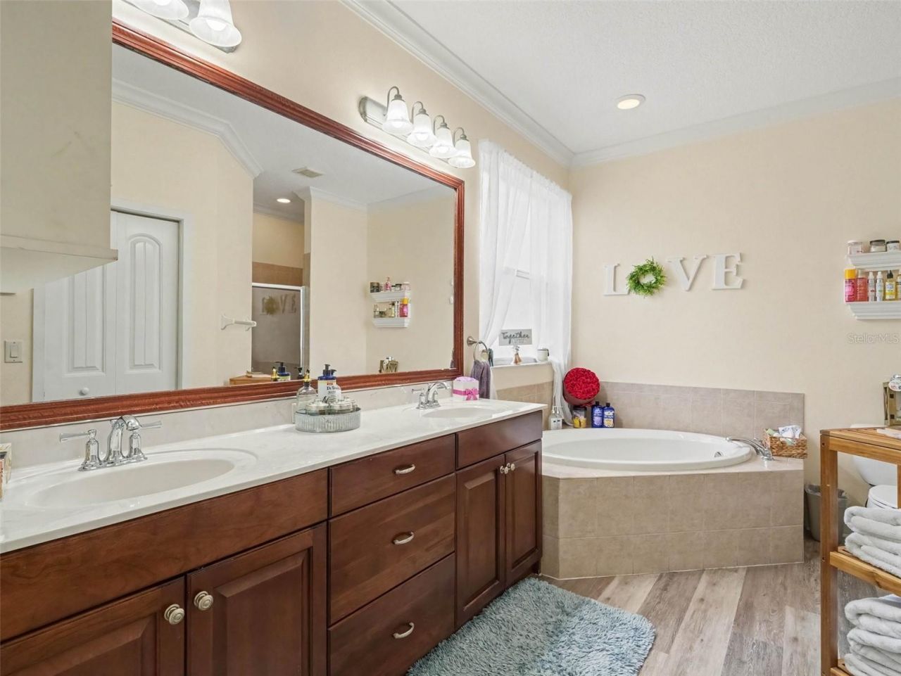 7124 34th Street E, Sarasota, FL 34243 Photo