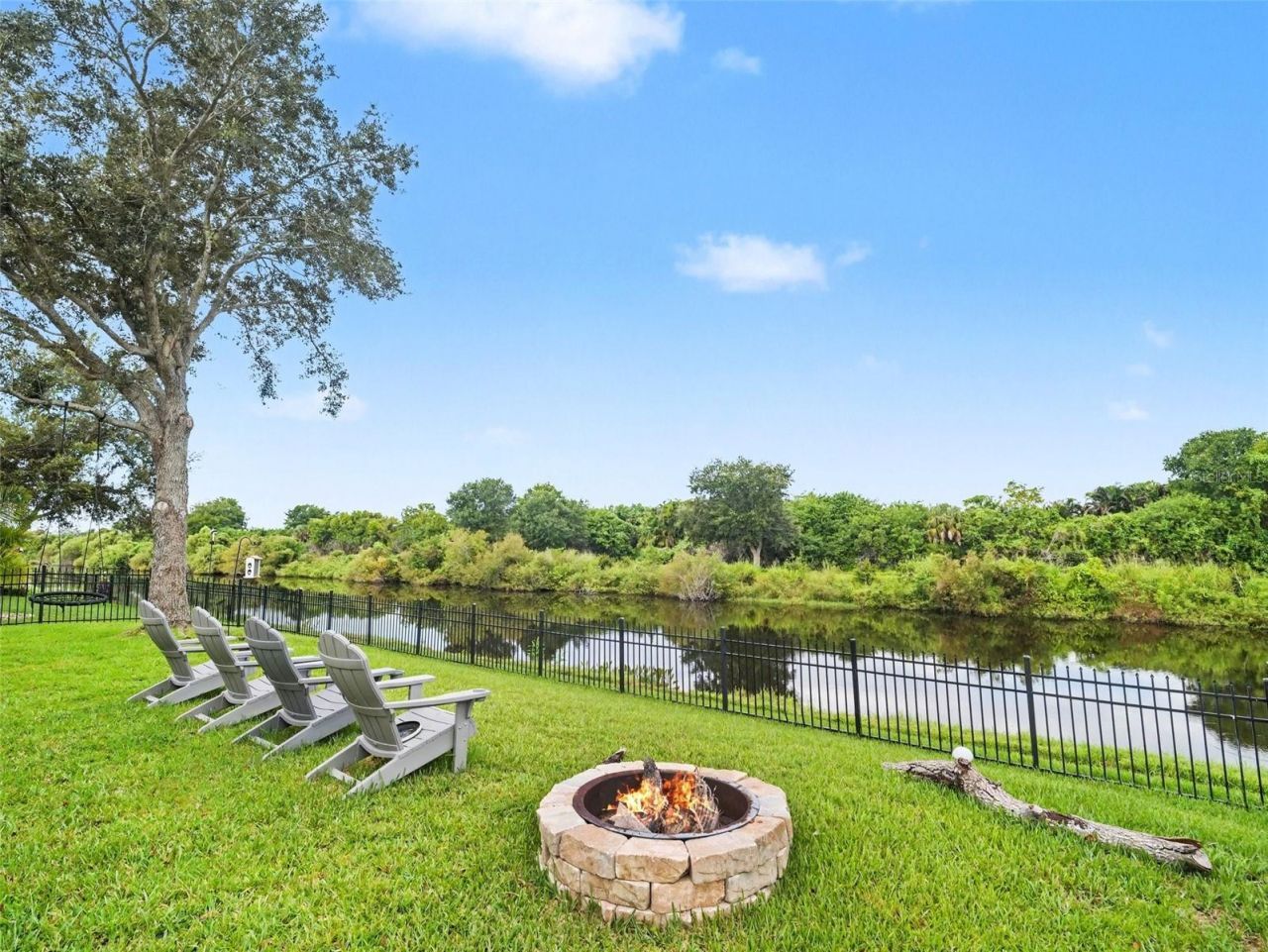 7124 34th Street E, Sarasota, FL 34243 Photo