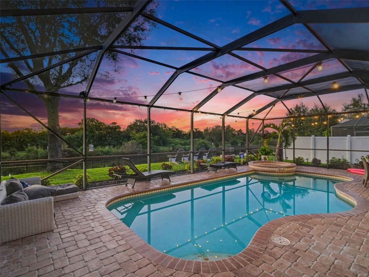7124 34th Street E, Sarasota, FL 34243 Photo