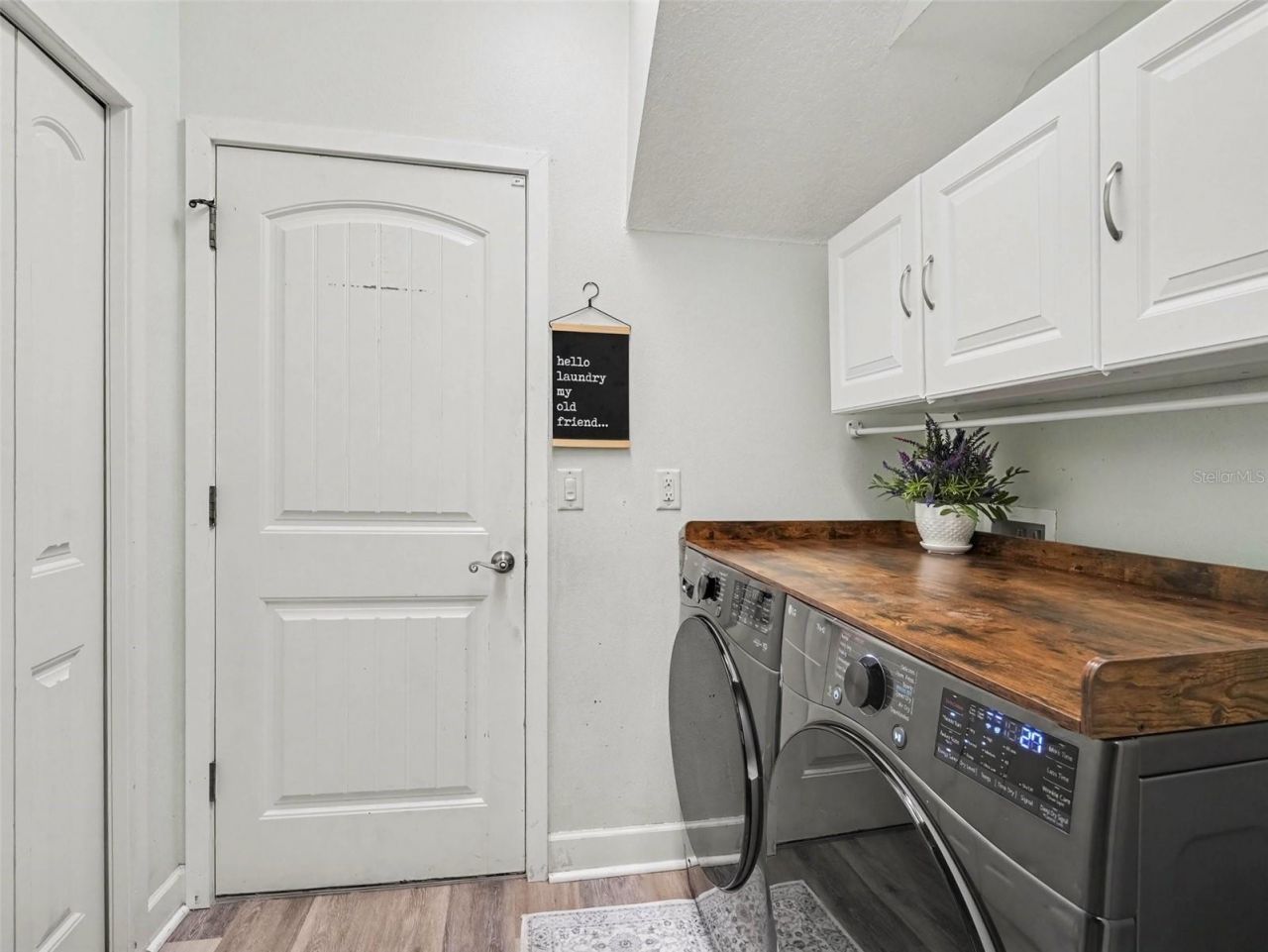 7124 34th Street E, Sarasota, FL 34243 Photo