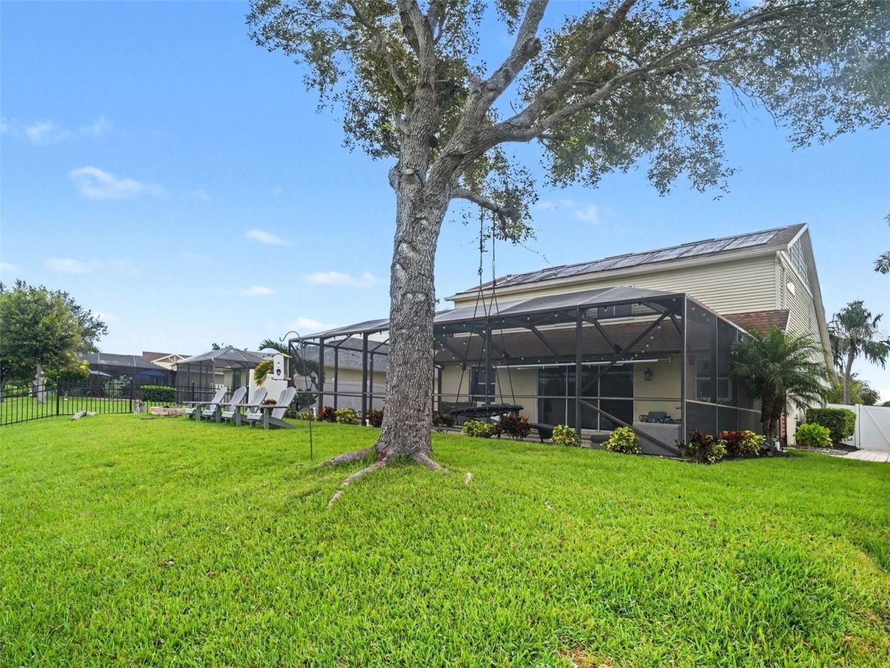 7124 34th Street E, Sarasota, FL 34243 Photo