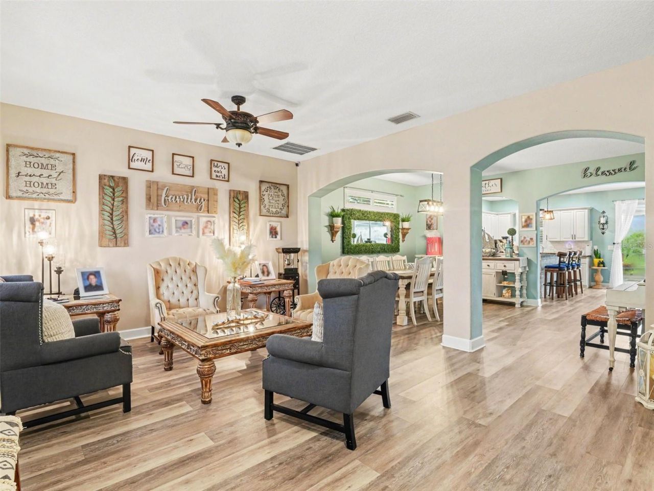 7124 34th Street E, Sarasota, FL 34243 Photo