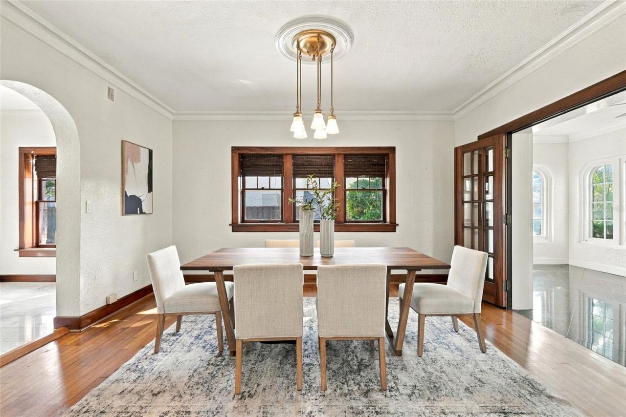 955 39th Avenue N, Saint Petersburg, FL 33703 Photo
